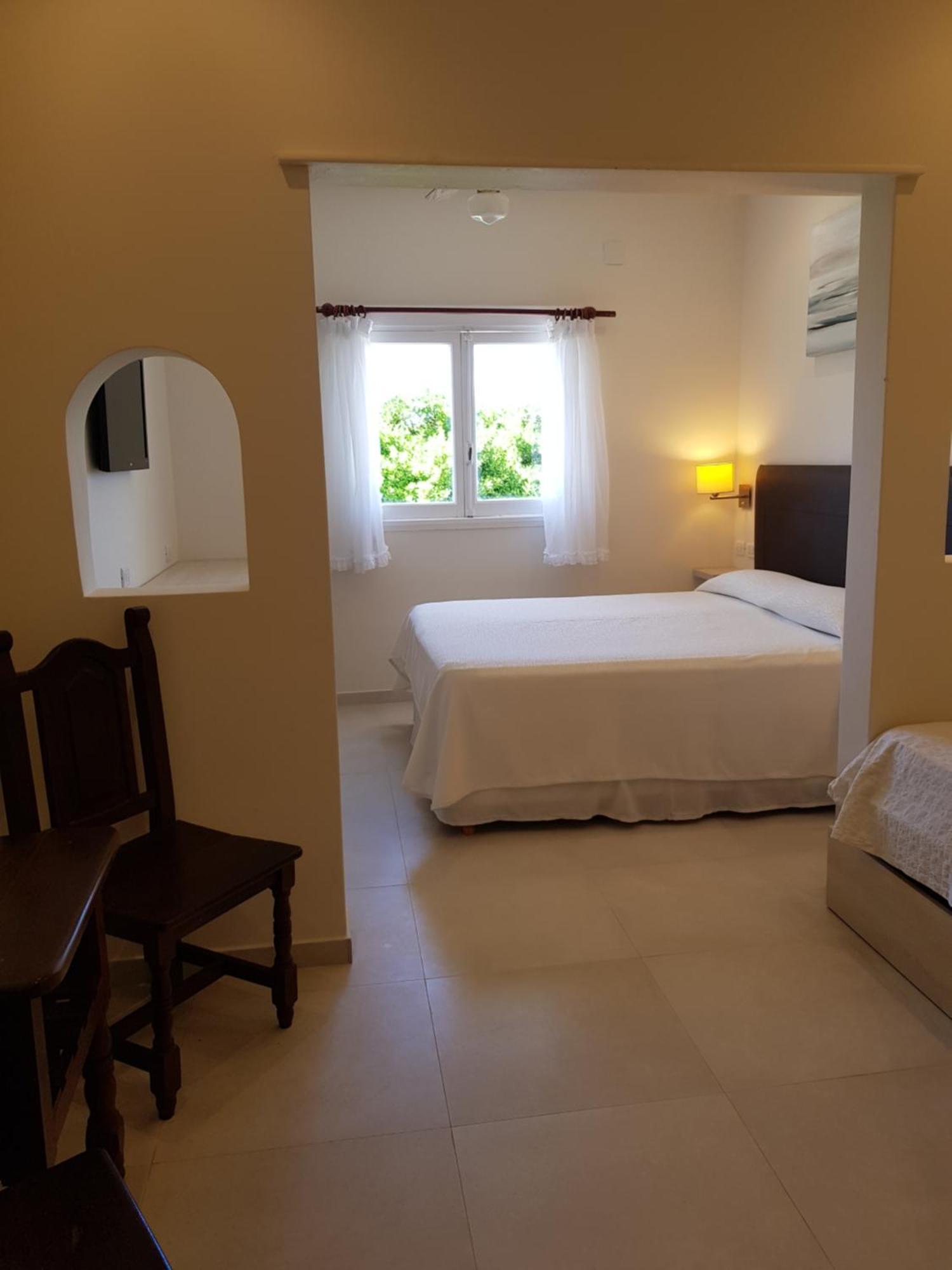 108 Y El Mar - Hotel Tejas Rojas Villa Gesell Pokoj fotografie