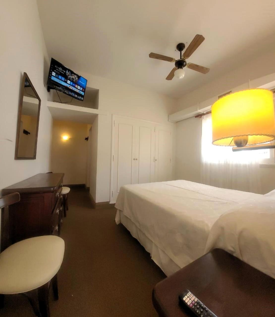 108 Y El Mar - Hotel Tejas Rojas Villa Gesell Pokoj fotografie